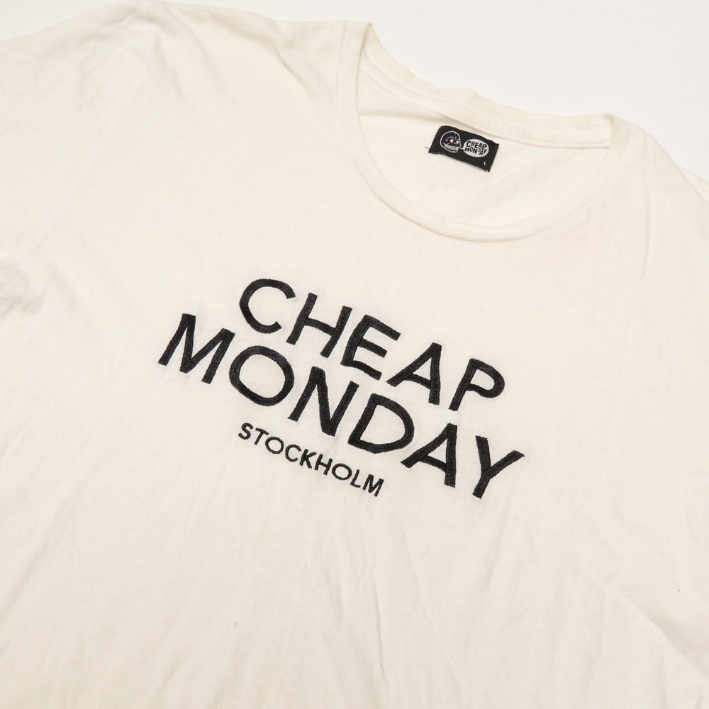 
            
                Load image into Gallery viewer, Cheap Monday T-Shirt White Medium
            
        