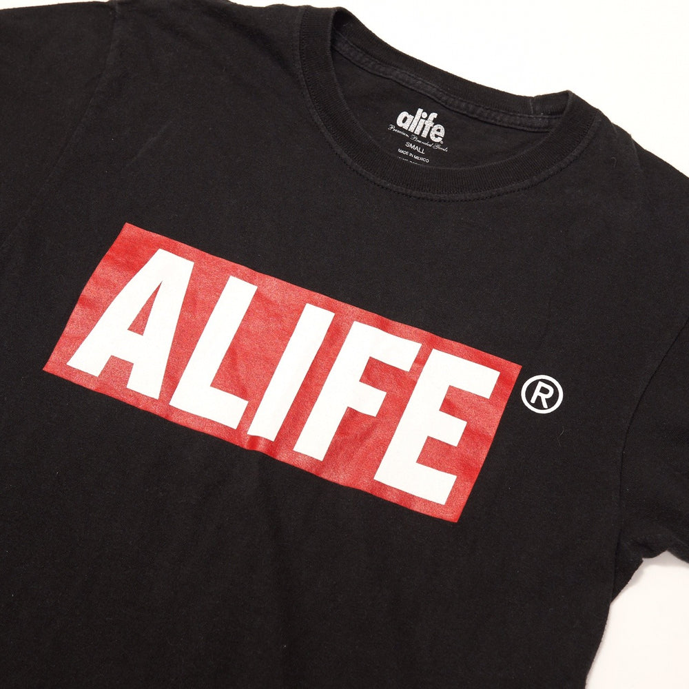 
            
                Load image into Gallery viewer, Vintage Alife T-Shirt Black Small
            
        