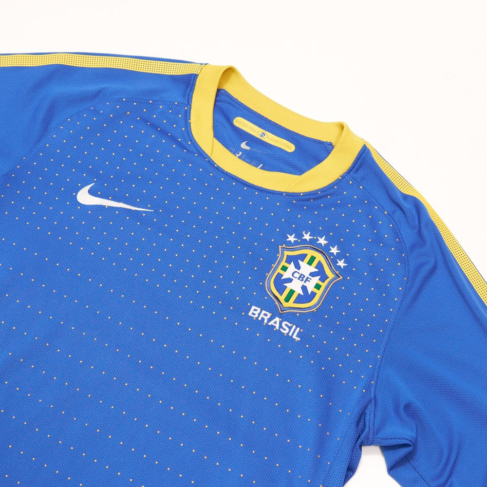 
            
                Load image into Gallery viewer, Brazil Nike Football Jersey Blue Small
            
        