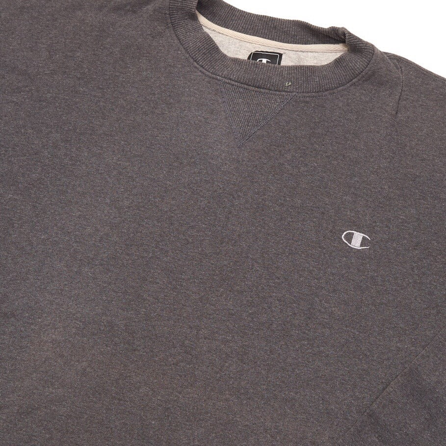 
            
                Load image into Gallery viewer, Vintage Champion Sweatshirt Grey XXL
            
        
